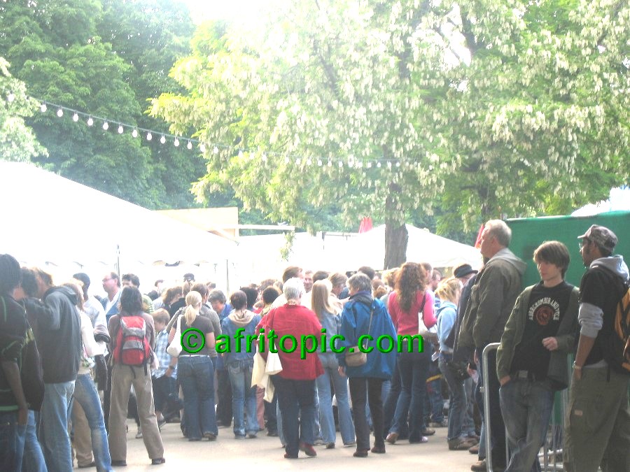 ../Images/afw2006b 701.jpg